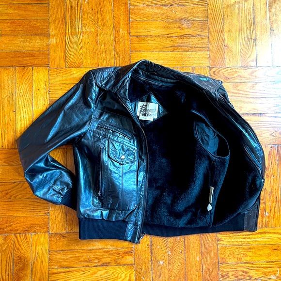 Vintage Berman’s Leather Jacket with removable lining. - Picture 6 of 6